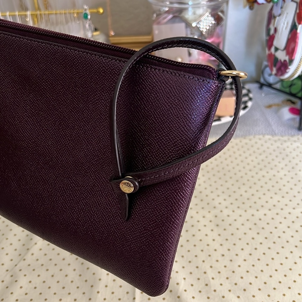 COACH Story patch city clutch with strap - Picture 3 of 8